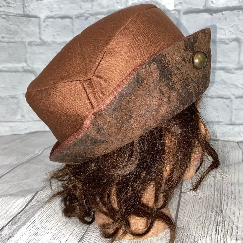 Explorer hat from 1400’s Halloween costume